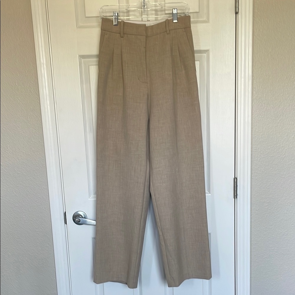 Aritzia The Effortless Pant